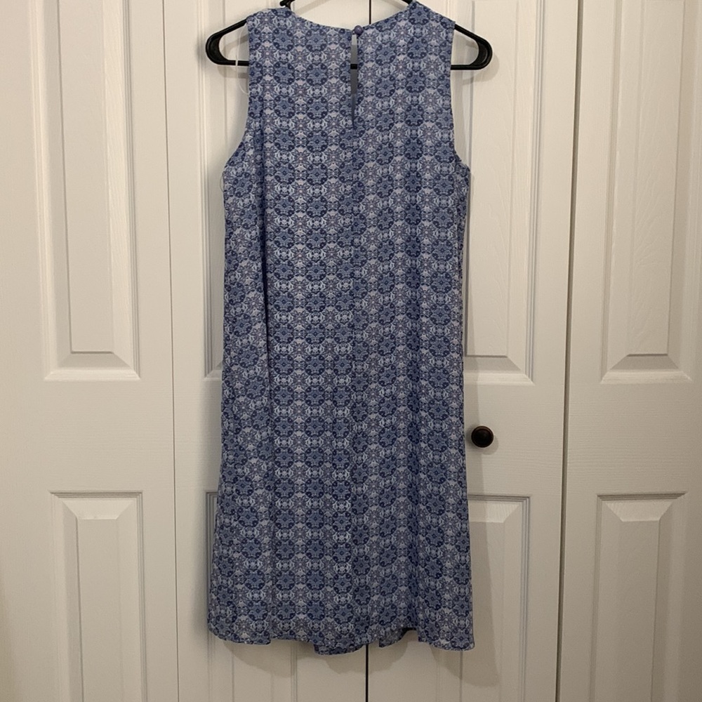 Dress - Picture 4 of 5